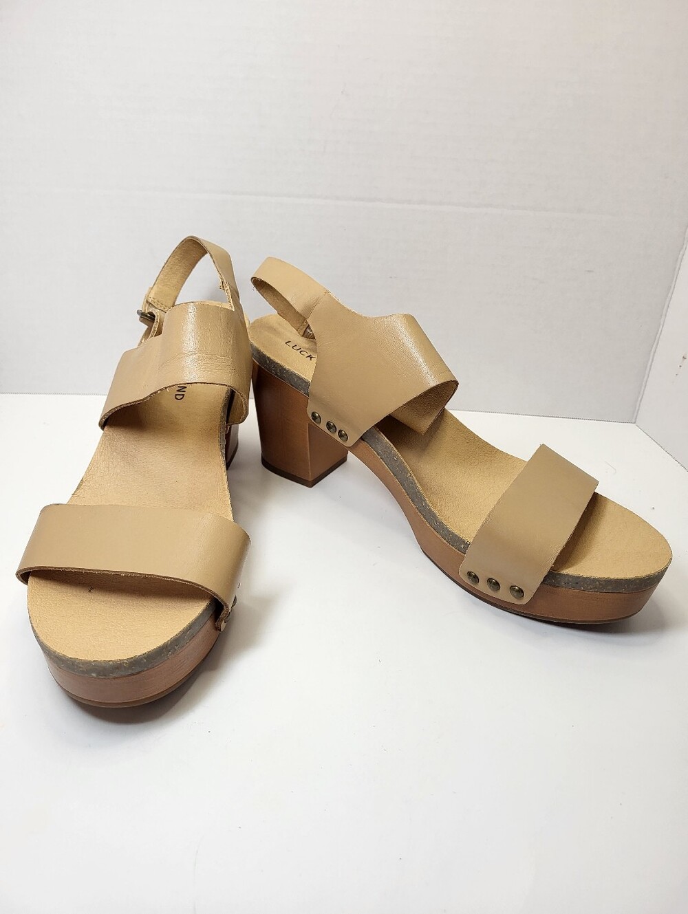 Lucky Brand Beige Chunky Platform Block Heel Leather Sandals Size 10